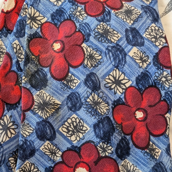 Vintage Hugo Boss flower pattern tie - Picture 2 of 3
